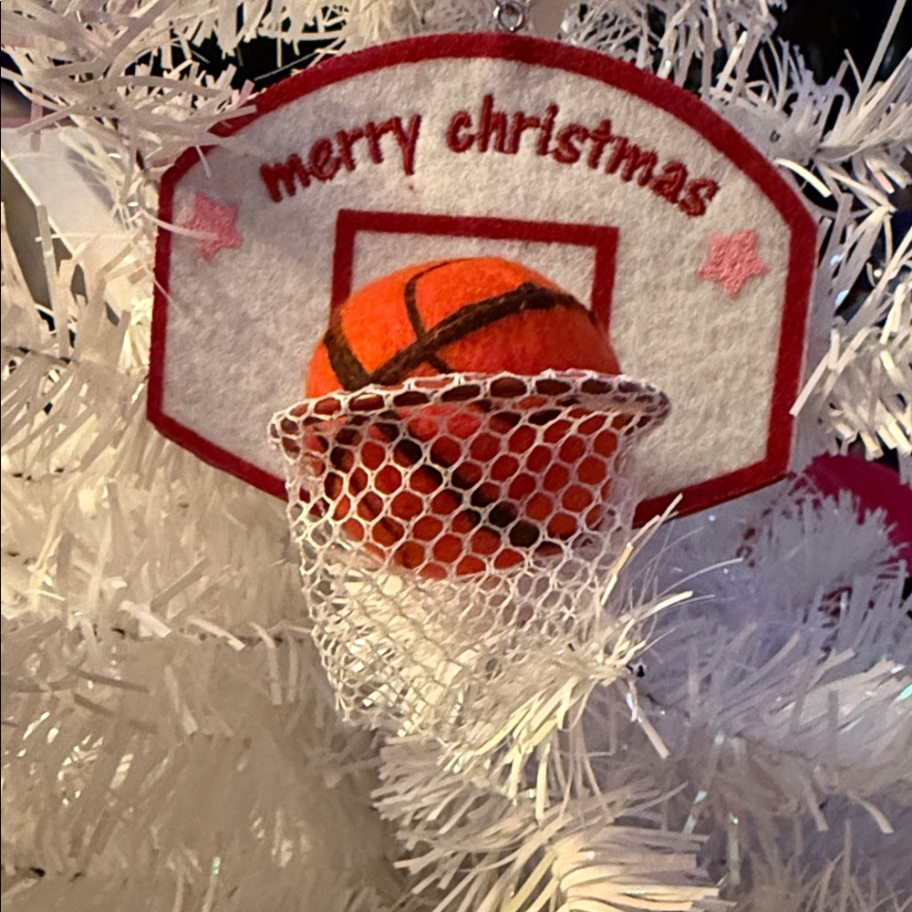 NWT set of 4 Felt Basketball Christmas Ornaments. 2 sets available 4x4